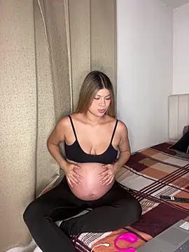 alessandrabloom online show from May 12, 8:00 am