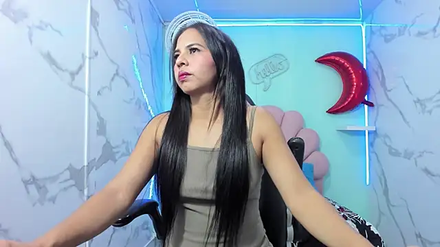 nicol ross19 online show from December 21, 1:08 am