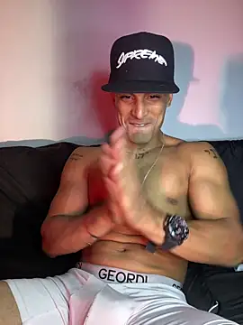 Maicol xxxx online show from March 13, 4:06 am