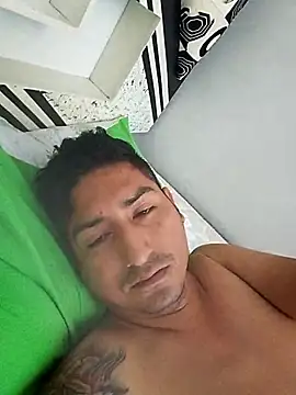 Yrresistible666 online show from February 13, 5:02 pm