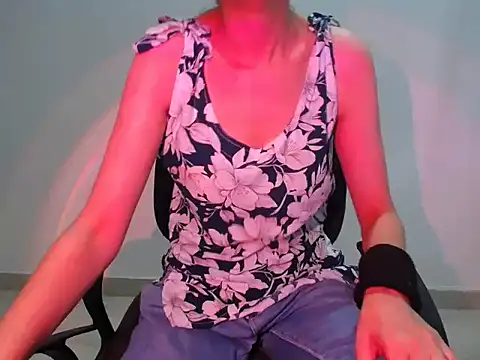 Snapshot of Farhana_beautyfull chatting on June 25, 4:43 am Farhana beautyfull online show from June 25, 4:43 am