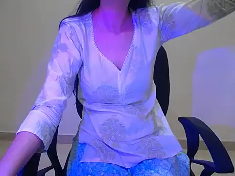 Snapshot of Farhana_beautyfull chatting on June 20, 4:06 am Farhana beautyfull online show from June 20, 4:06 am