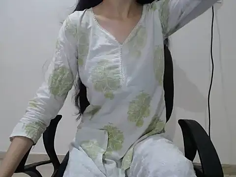 Farhana beautyfull online show from April 22, 4:52 am