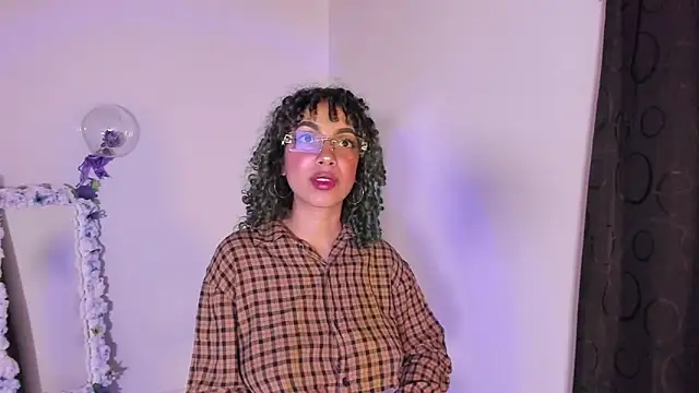 Conejita lis online show from April 10, 3:02 am