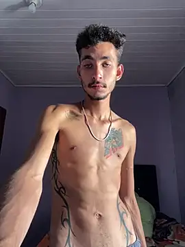 Snapshot of GuioficialBr chatting on February 11, 4:51 pm GuioficialBr online show from February 11, 4:51 pm