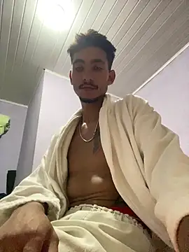 Snapshot of GuioficialBr chatting on February 9, 3:59 am GuioficialBr online show from February 9, 3:59 am