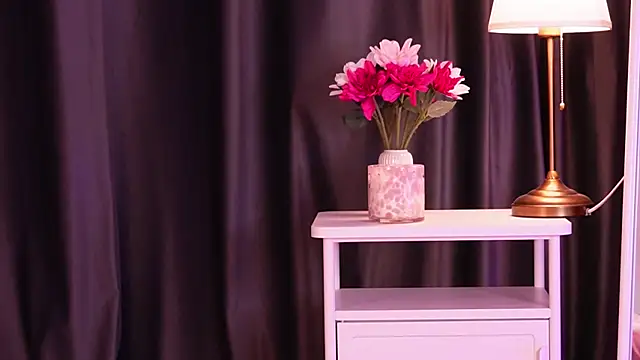 Snapshot of ClaireLust chatting on August 6, 7:31 pm ClaireLust online show from August 6, 7:31 pm