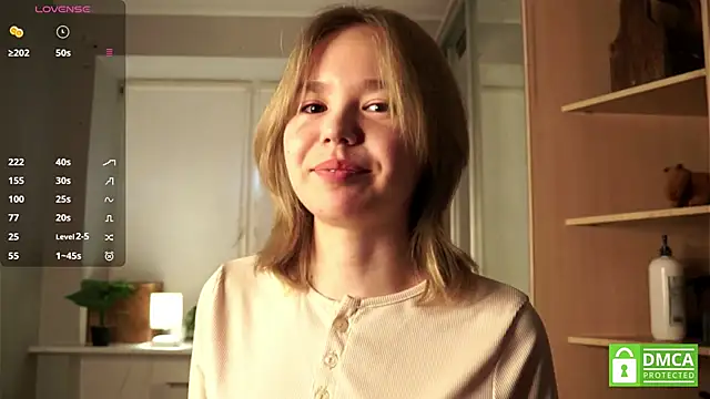 DollyAmrine online show from December 19, 9:33 am