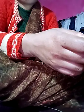 Snapshot of mantraverma chatting on February 9, 5:55 pm mantraverma online show from February 9, 5:55 pm