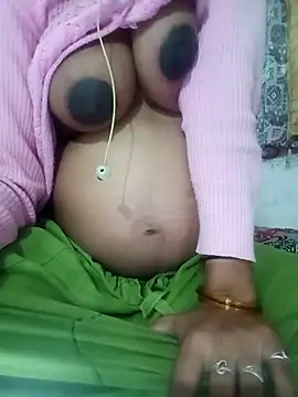 Snapshot of mantraverma chatting on December 23, 10:25 am mantraverma online show from December 23, 10:25 am