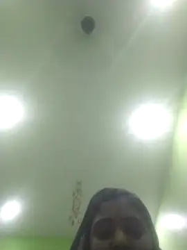 Snapshot of mantraverma chatting on February 22, 3:02 pm mantraverma online show from February 22, 3:02 pm