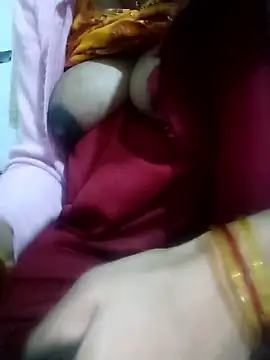 Snapshot of mantraverma chatting on January 7, 3:55 am mantraverma online show from January 7, 3:55 am