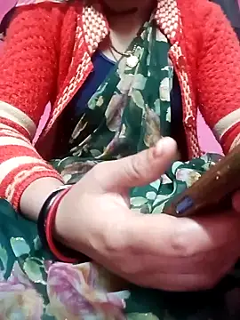 Snapshot of mantraverma chatting on February 21, 5:26 pm mantraverma online show from February 21, 5:26 pm