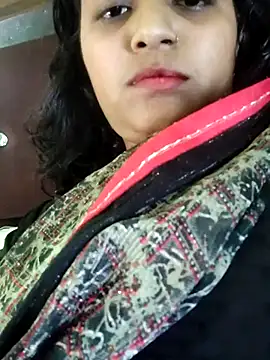 Snapshot of mantraverma chatting on February 16, 8:46 am mantraverma online show from February 16, 8:46 am