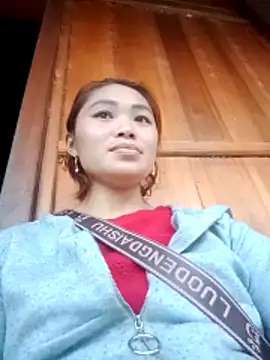 Snapshot of Bino_dy01 chatting on December 19, 9:55 am Bino dy01 online show from December 19, 9:55 am