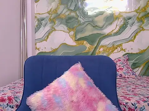 bold-smirthii online show from February 10, 5:06 am