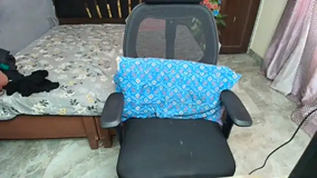 Snapshot of bold-smirthii chatting on June 10, 4:24 am bold-smirthii online show from June 10, 4:24 am