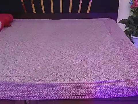 bold-smirthii online show from April 14, 4:28 am