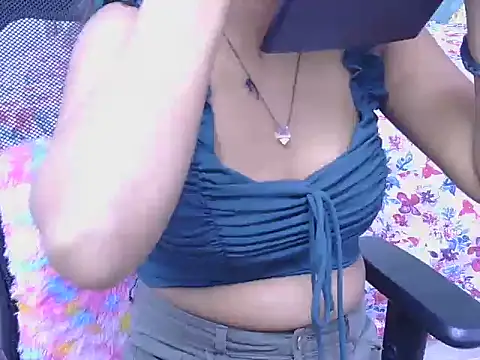 bold-smirthii online show from March 28, 4:13 am