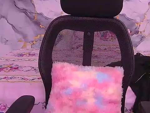 bold-smirthii online show from February 15, 4:46 am