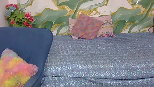 Snapshot of bold-smirthii chatting on July 18, 5:16 am bold-smirthii online show from July 18, 5:16 am