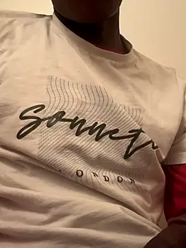 davebigjunk12 online show from December 19, 6:27 am