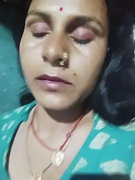 Cuty priti online show from May 25, 7:45 pm