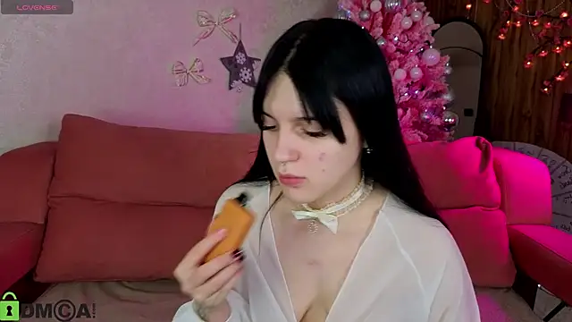 Lilith Wholsh online show from January 8, 9:26 am