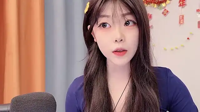 smalldaisy online show from February 22, 2:03 am