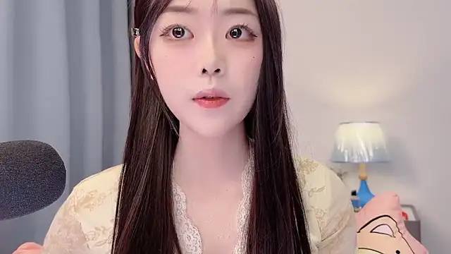 smalldaisy online show from April 9, 2:24 am