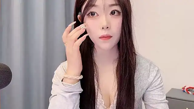 smalldaisy online show from March 23, 2:33 am