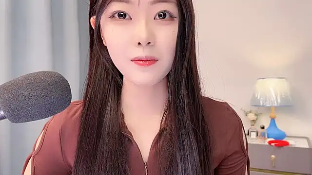 smalldaisy online show from April 12, 2:48 am