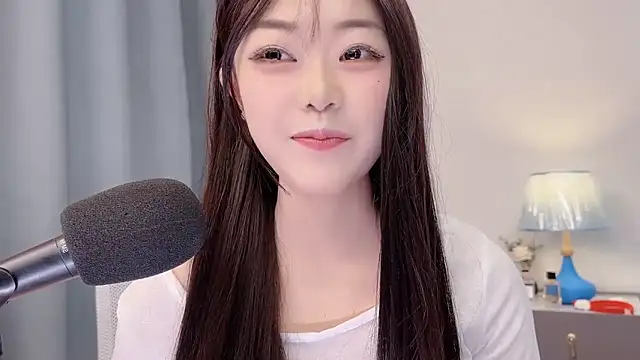 smalldaisy online show from April 8, 2:24 am