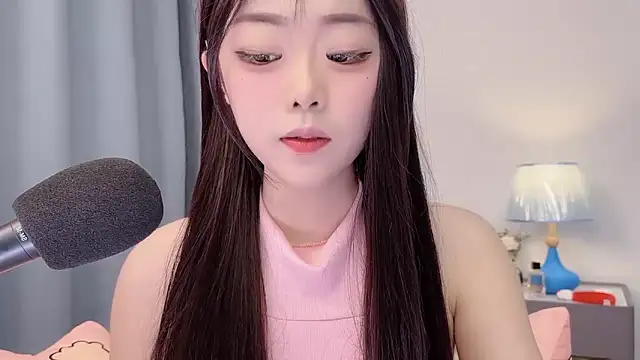 smalldaisy online show from April 7, 2:46 am