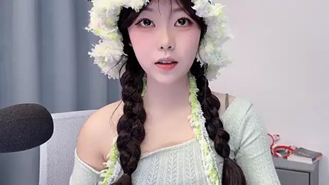 smalldaisy online show from March 19, 2:11 am