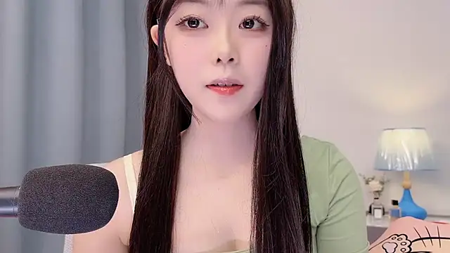 smalldaisy online show from April 3, 2:29 am