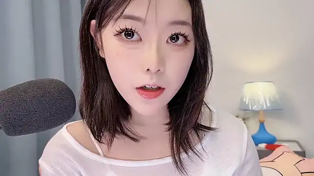 smalldaisy online show from April 22, 3:46 am