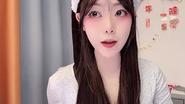 smalldaisy online show from March 11, 2:49 am