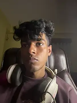 Snapshot of tooexpensive chatting on February 19, 4:59 pm tooexpensive online show from February 19, 4:59 pm