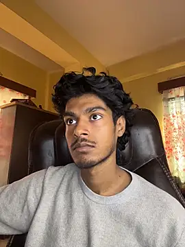 Snapshot of tooexpensive chatting on February 6, 3:46 am tooexpensive online show from February 6, 3:46 am