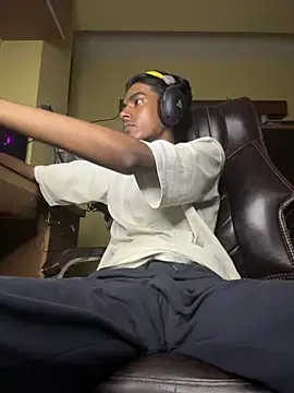 tooexpensive online show from March 4, 4:59 pm