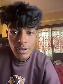 Snapshot of tooexpensive chatting on February 20, 5:04 am tooexpensive online show from February 20, 5:04 am