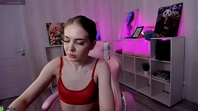 betty brianna online show from February 8, 1:14 am