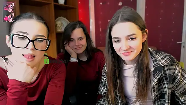 lole ti online show from January 18, 7:28 pm