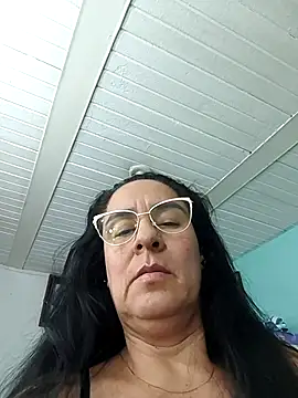 KiaraFoster online show from January 8, 2:17 am