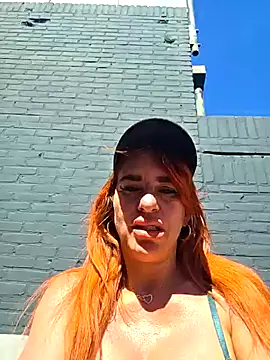 Snapshot of LaLynn chatting on April 29, 12:31 pm LaLynn online show from April 29, 12:31 pm