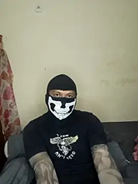 CharlieXXX67 online show from February 8, 1:31 pm