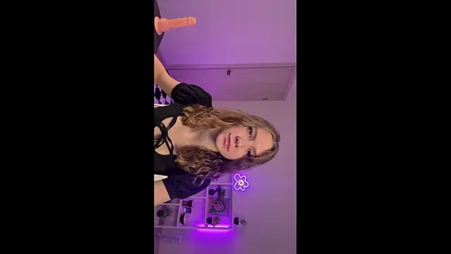 KellySunn online show from February 25, 9:31 am