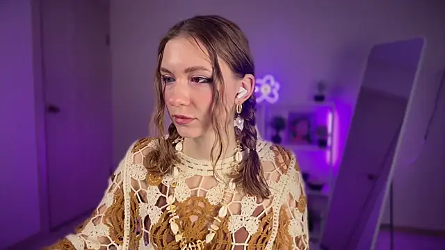 KellySunn online show from March 30, 8:16 am