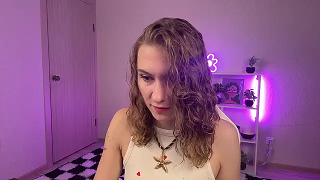 KellySunn online show from February 16, 9:19 am